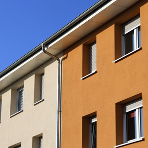 Read more about the article <strong>Logement social : comment réaliser des rénovations mixtes, à la fois thermiques et acoustiques ?</strong>